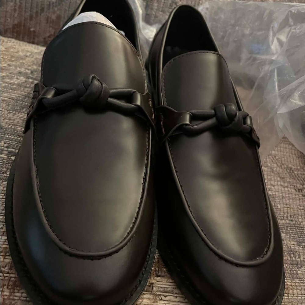 Bottega Veneta Classic Black Loafers size 10-11 men’s